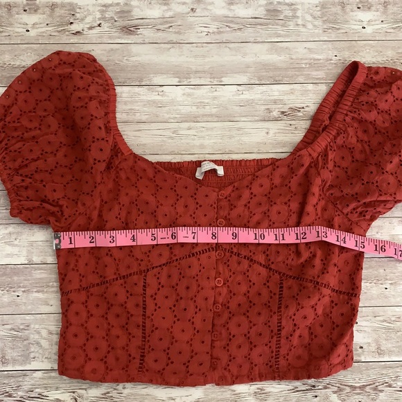 Lucky Brand Red Eyelet Button Front Peasant Puff Sleeve Shirt Tandori Spice - Picture 10 of 12